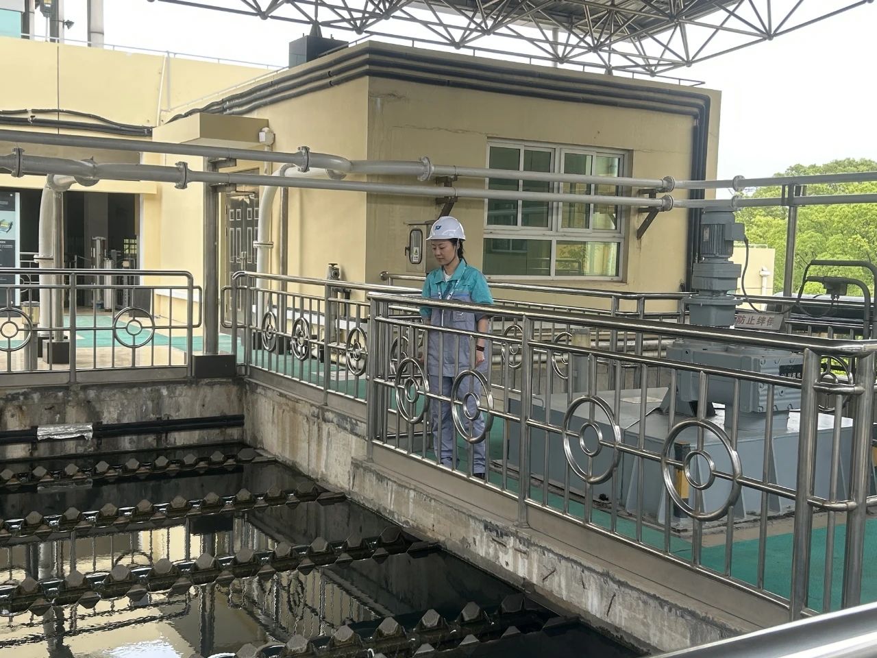 银娱优越会水务集团多措并举包管“五一”节日时代供排水清静稳固